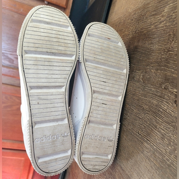 Adidas Court Tourino All White Men's Sneakers, Size 10, Lightly Worn - Picture 9 of 11